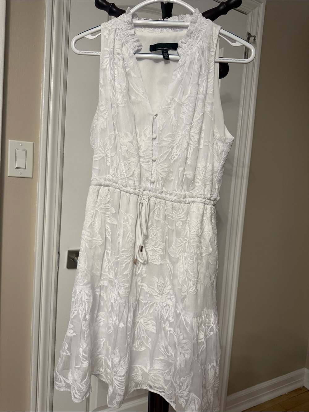 White House Black Market White Sleeveless Embroidered Midi Dress